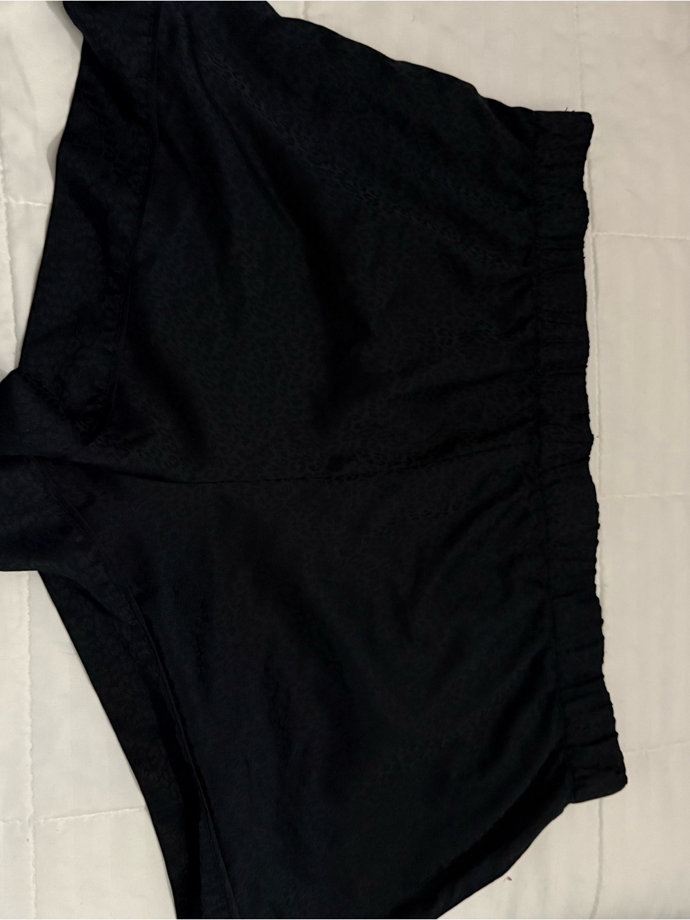 Women’s VS PINK Elastic-Waist Silky Sleep Shorts-XL